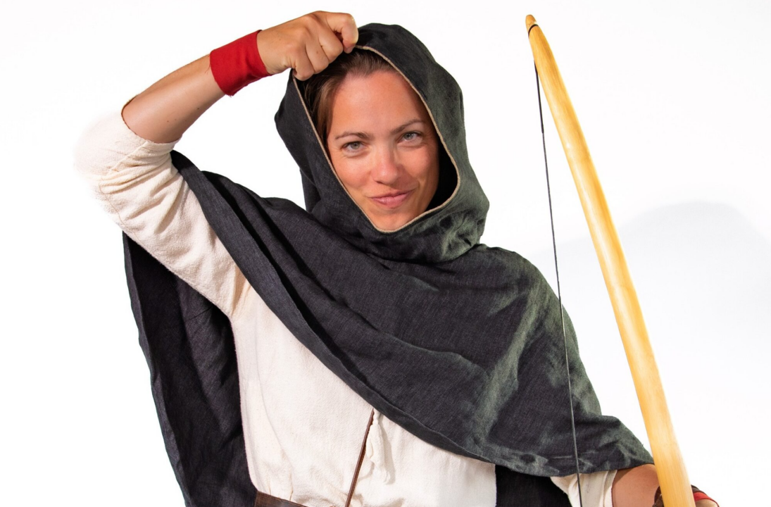 Robin Hood tijdens het familietheater in het Muiderslot.